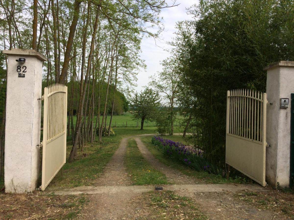 La Sainterie Apartment Savonnieres Luaran gambar