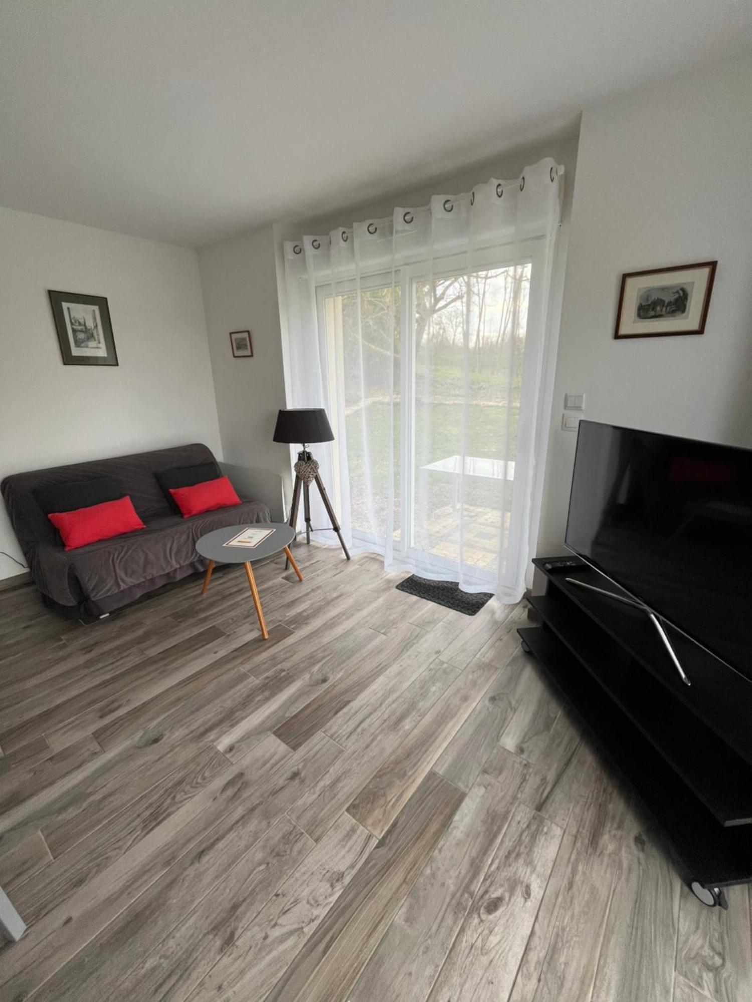 La Sainterie Apartment Savonnieres Luaran gambar